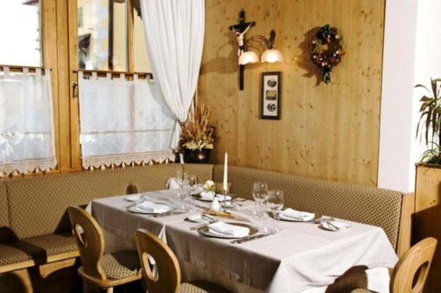 Locanda Alpina Brez Exteriér fotografie